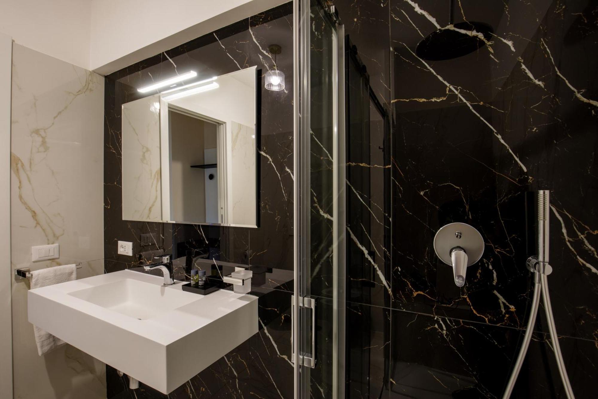Suites 51 — Foto 1