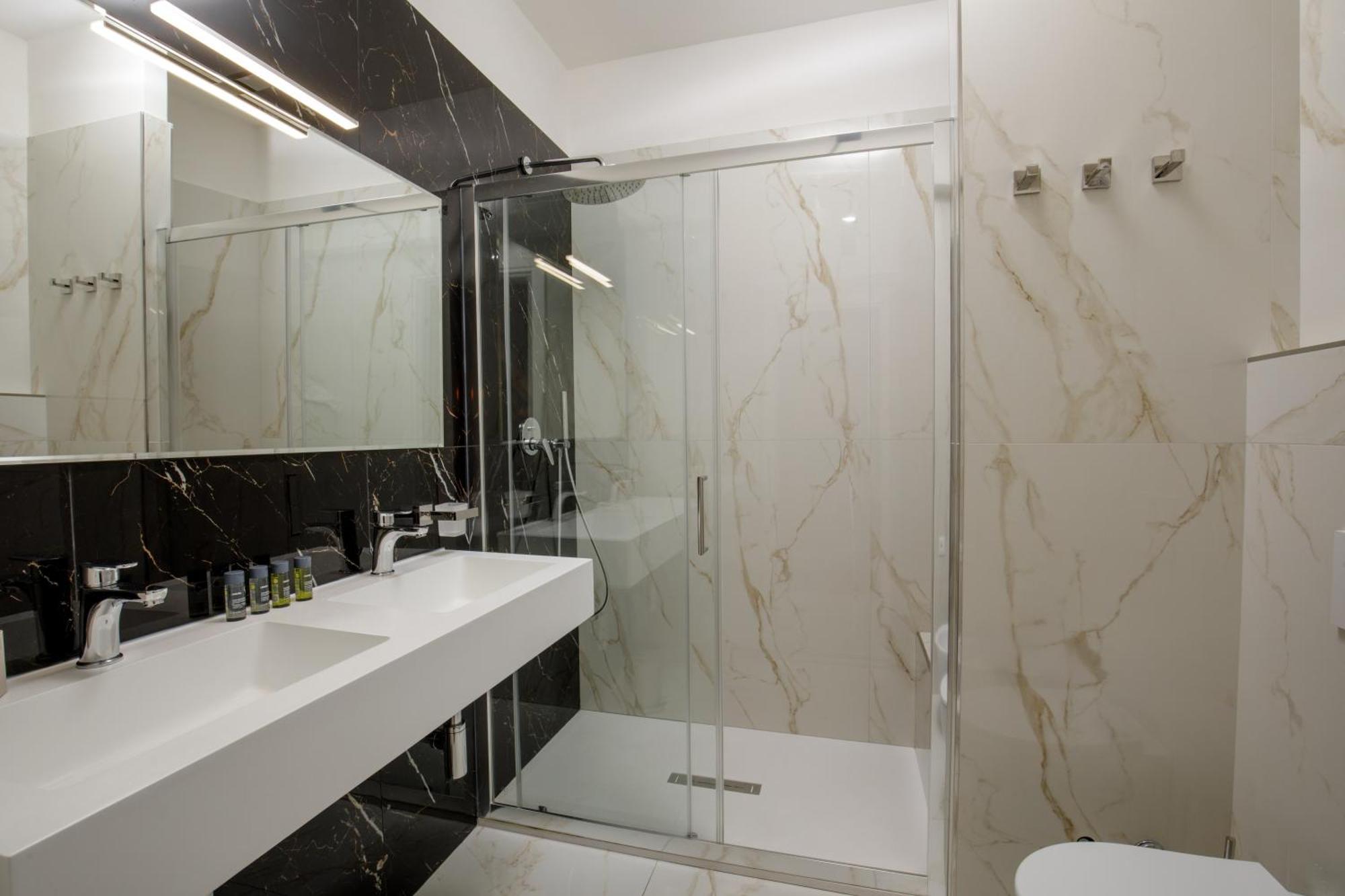 Suites 51, Rome